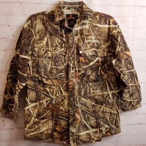 Game Winner buttondown shirt XL